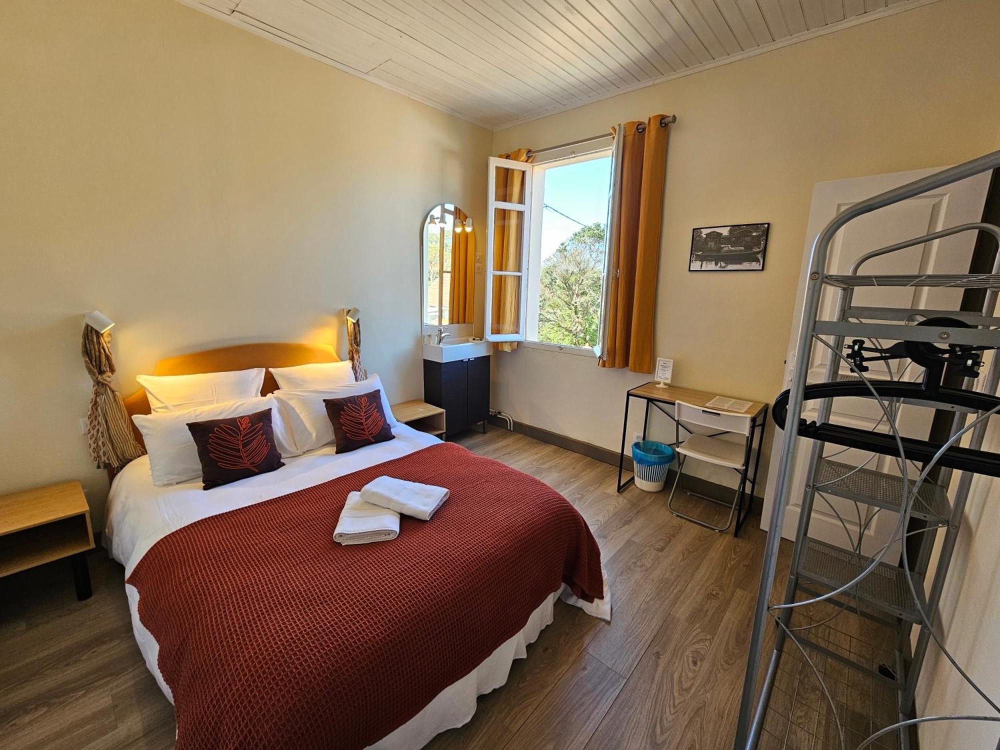 Hotel Au Bon Landais Biscarrosse-Plage Esterno foto